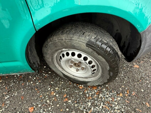volkswagen-transporter-diesel-2007-big-25