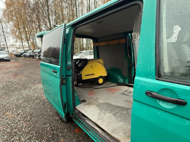 volkswagen-transporter-diesel-2007-big-21