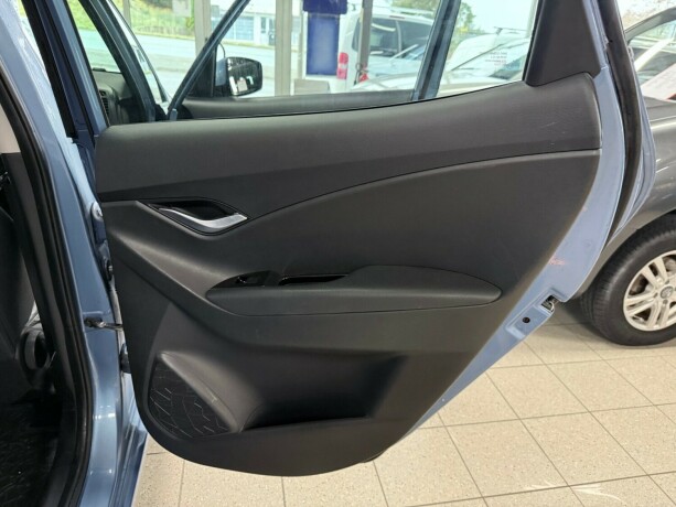 hyundai-ix20-bensin-2011-big-25