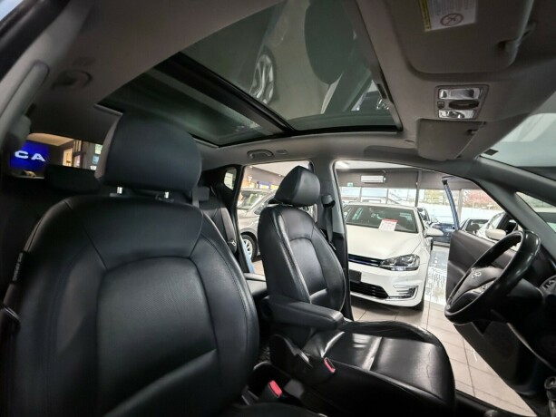 hyundai-ix20-bensin-2011-big-24