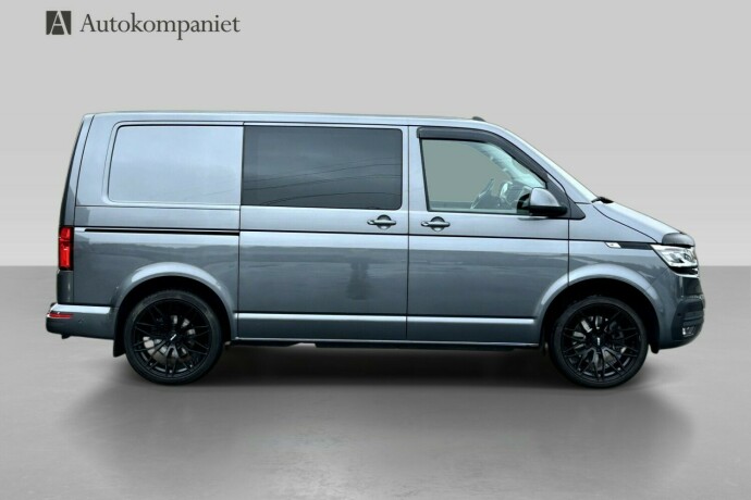 volkswagen-transporter-diesel-2021-big-3