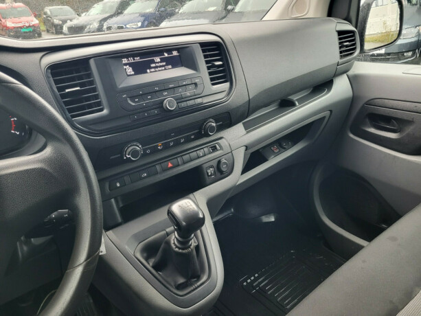 toyota-proace-diesel-2017-big-25