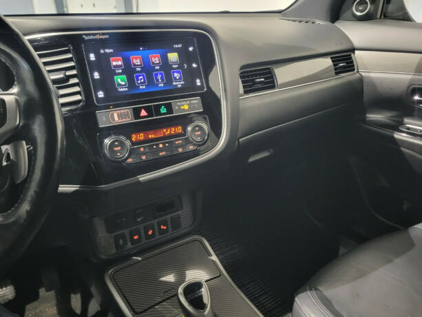mitsubishi-outlander-elektrisitetbensin-2019-big-13