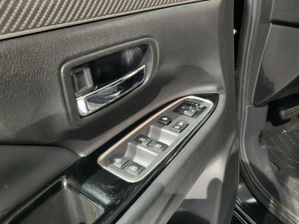 mitsubishi-outlander-elektrisitetbensin-2019-big-26