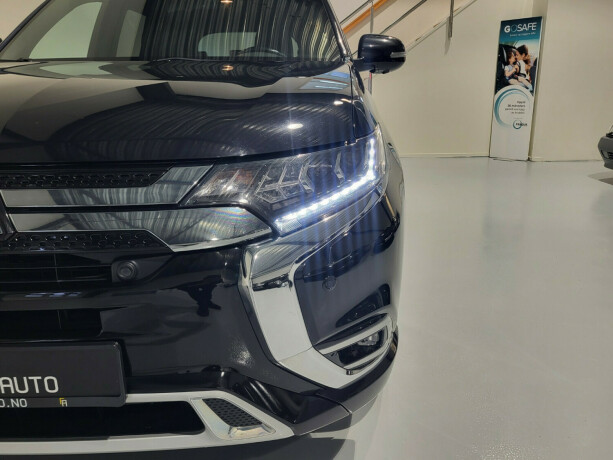 mitsubishi-outlander-elektrisitetbensin-2019-big-4