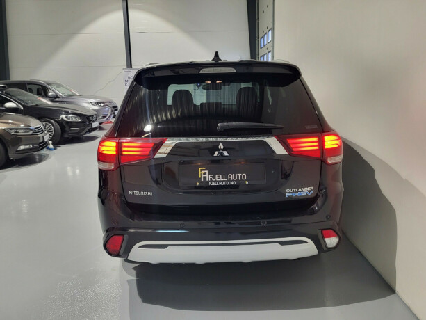 mitsubishi-outlander-elektrisitetbensin-2019-big-7