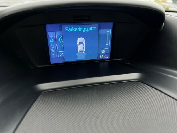 ford-kuga-diesel-2014-big-23