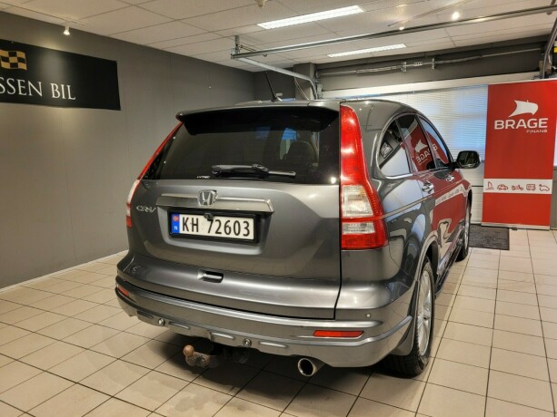 honda-cr-v-bensin-2011-big-5