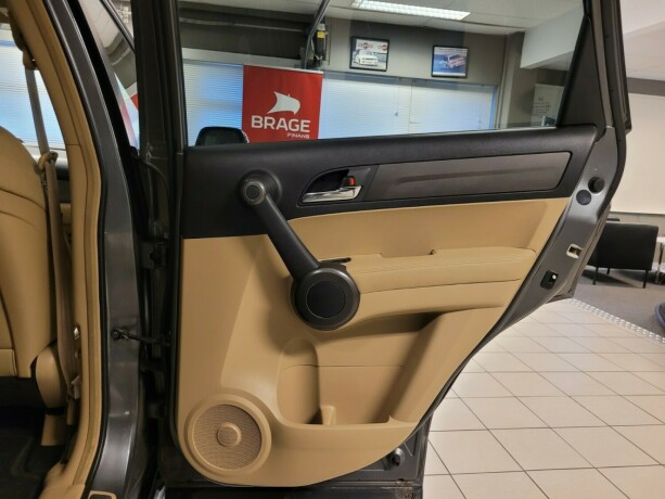 honda-cr-v-bensin-2011-big-18