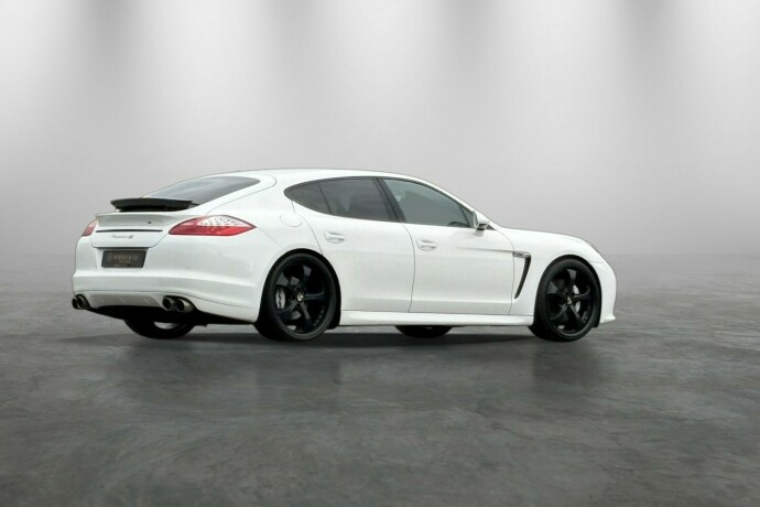 porsche-panamera-bensin-2010-big-5