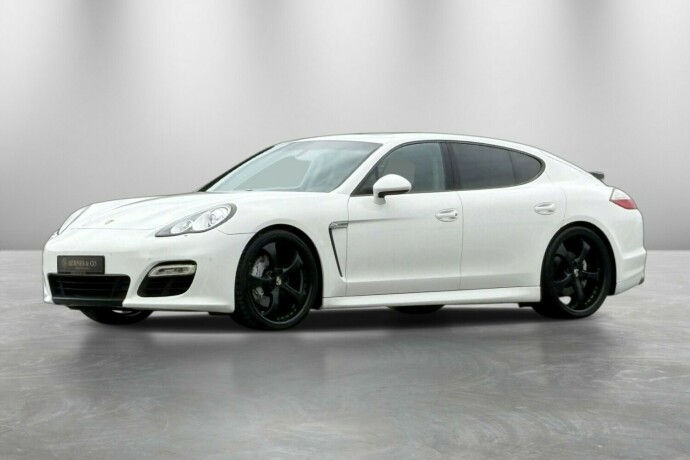 porsche-panamera-bensin-2010-big-0