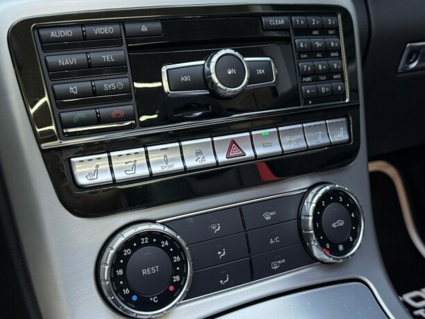 mercedes-benz-slk-bensin-2012-big-27