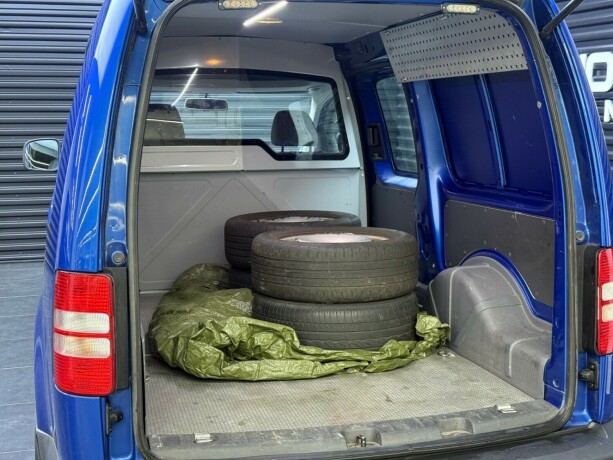 volkswagen-caddy-maxi-diesel-2015-big-26