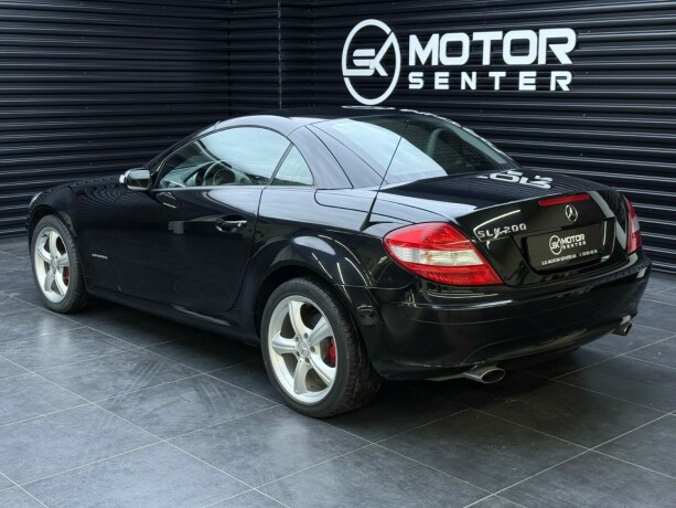 mercedes-benz-slk-bensin-2004-big-3