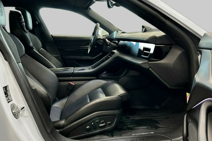 porsche-taycan-cross-turismo-elektrisitet-2022-big-3