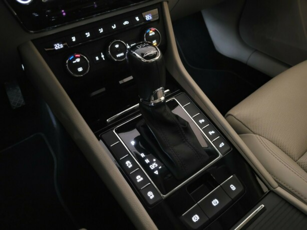 skoda-superb-diesel-2017-big-35