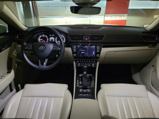 skoda-superb-diesel-2017-big-45