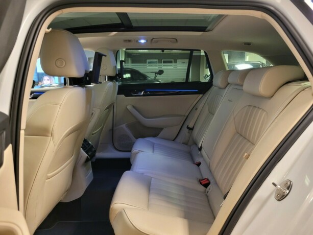 skoda-superb-diesel-2017-big-29