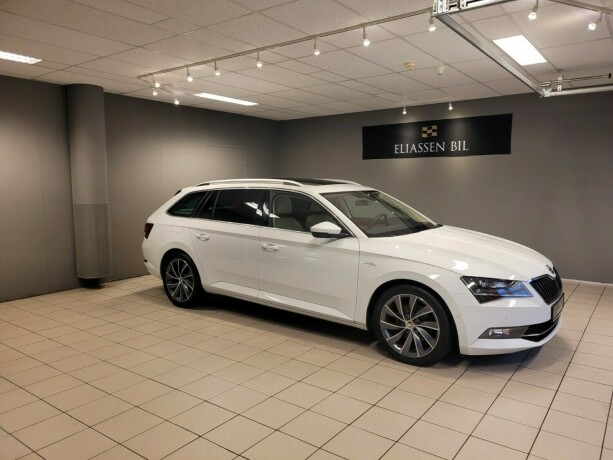 skoda-superb-diesel-2017-big-2