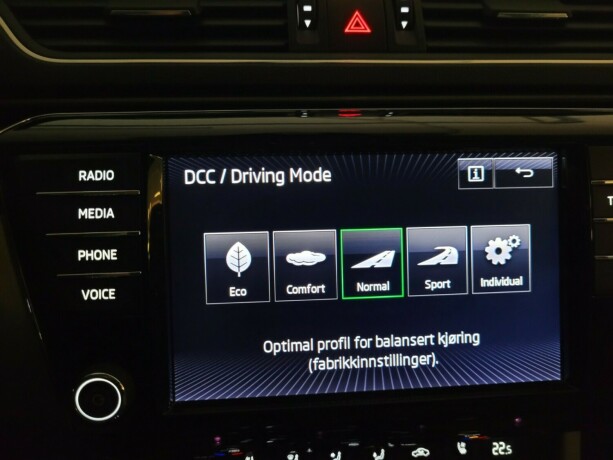 skoda-superb-diesel-2017-big-37