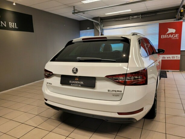 skoda-superb-diesel-2017-big-6