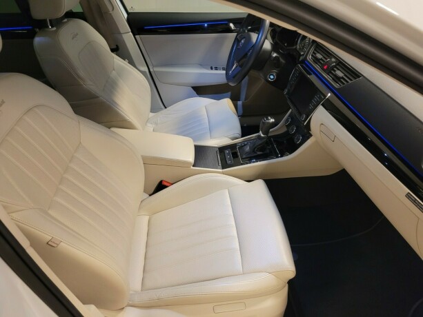 skoda-superb-diesel-2017-big-18