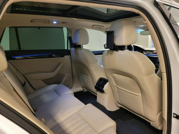 skoda-superb-diesel-2017-big-22