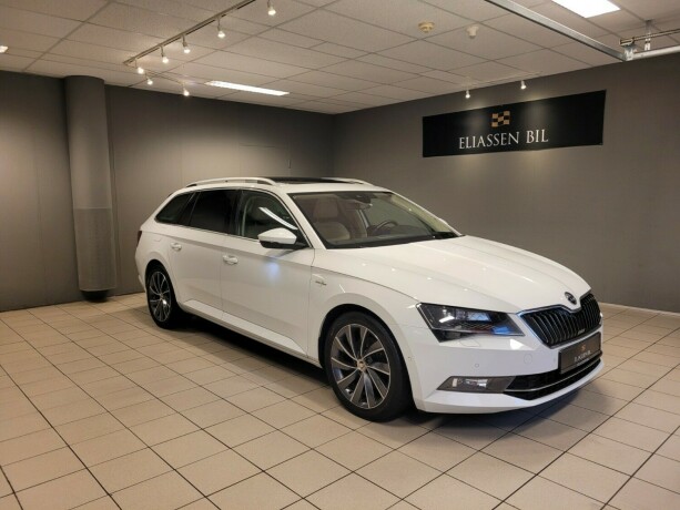 skoda-superb-diesel-2017-big-0