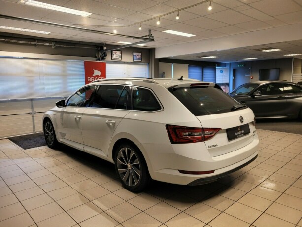 skoda-superb-diesel-2017-big-7