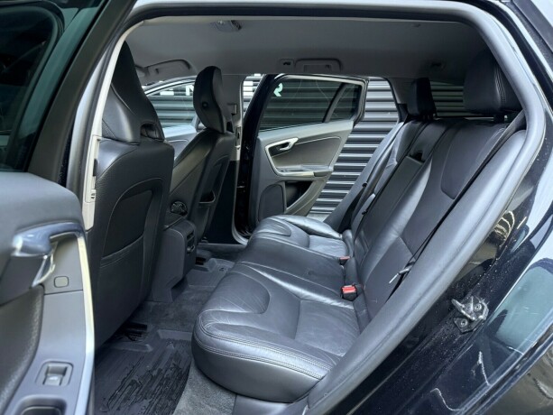 volvo-v60-diesel-2011-big-24