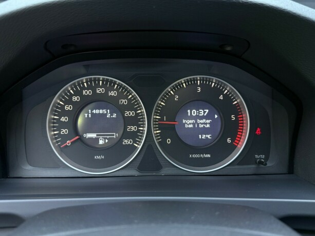 volvo-v60-diesel-2011-big-15