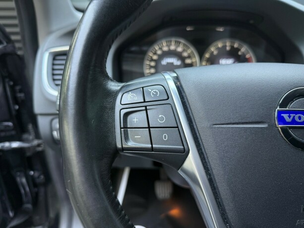 volvo-v60-diesel-2011-big-13