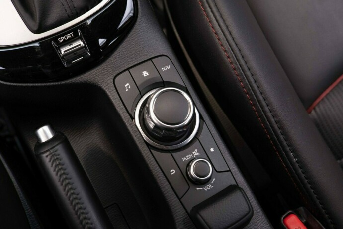 mazda-cx-3-bensin-2016-big-18