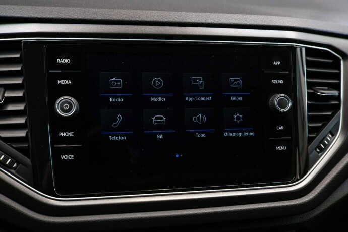 volkswagen-t-roc-bensin-2019-big-24