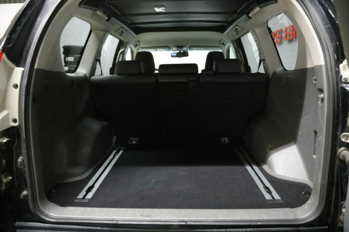 toyota-land-cruiser-diesel-2011-big-7