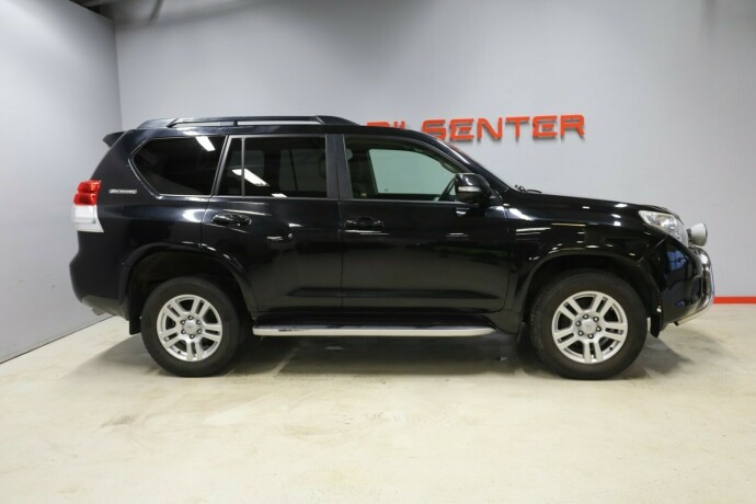 toyota-land-cruiser-diesel-2011-big-4