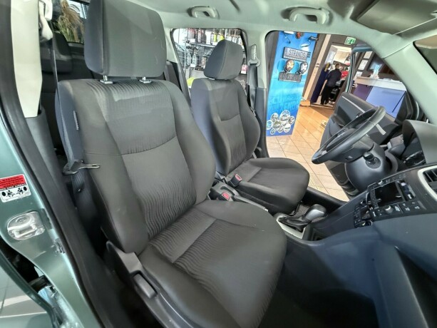 suzuki-swift-bensin-2013-big-23