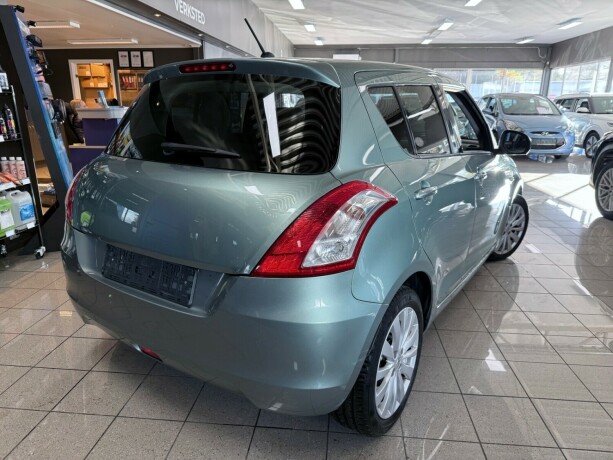suzuki-swift-bensin-2013-big-6
