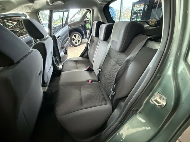 suzuki-swift-bensin-2013-big-28