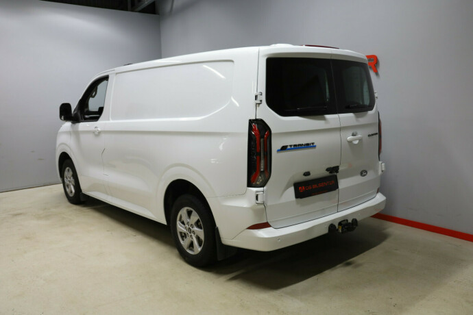 ford-transit-custom-elektrisitet-2025-big-3