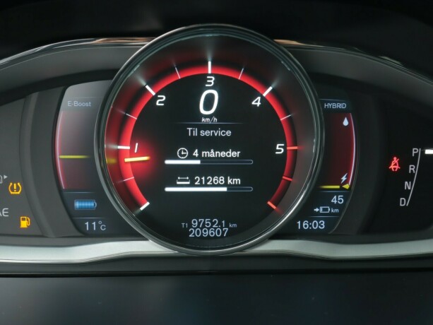 volvo-v60-elektrisitetdiesel-2016-big-19