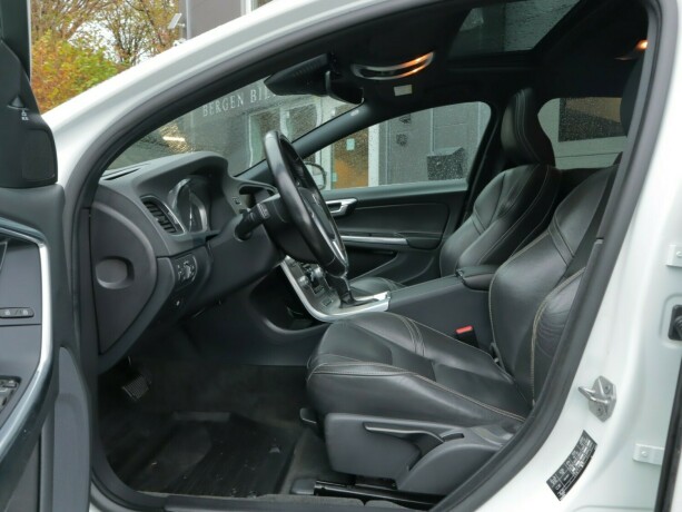 volvo-v60-elektrisitetdiesel-2016-big-5
