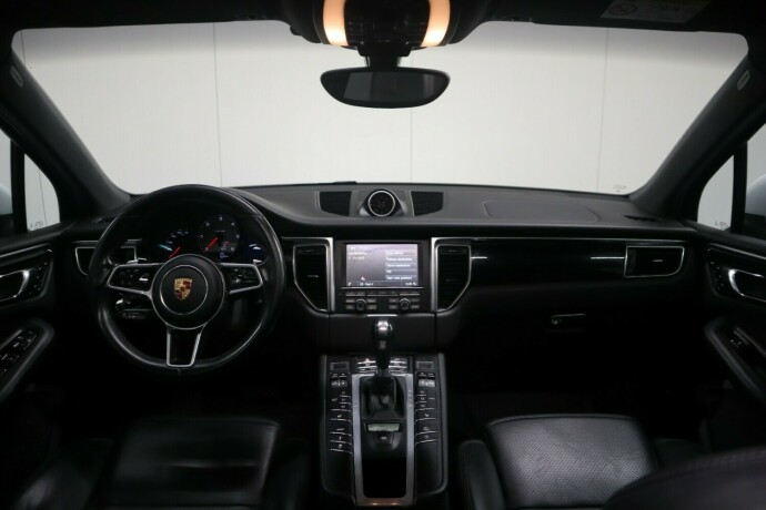 porsche-macan-diesel-2015-big-19
