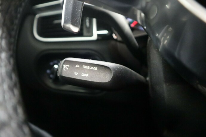 porsche-macan-diesel-2015-big-26