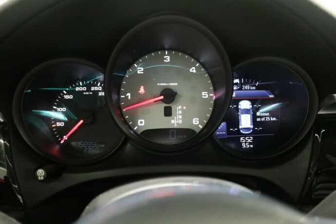 porsche-macan-diesel-2015-big-32