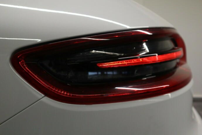 porsche-macan-diesel-2015-big-13