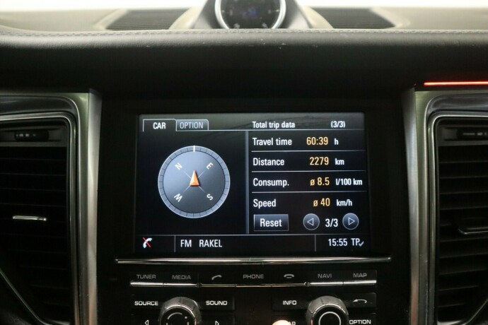 porsche-macan-diesel-2015-big-42