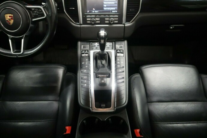 porsche-macan-diesel-2015-big-29