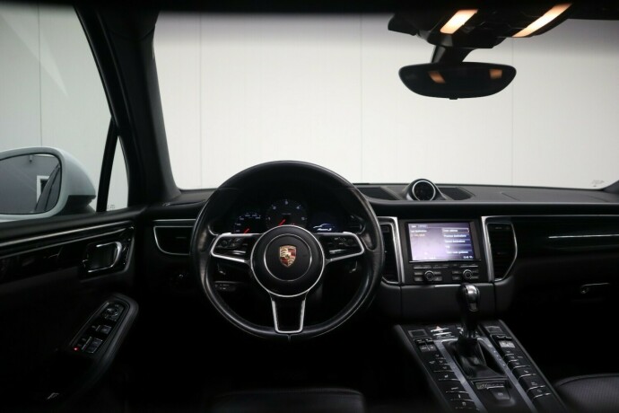 porsche-macan-diesel-2015-big-20