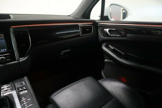 porsche-macan-diesel-2015-big-45